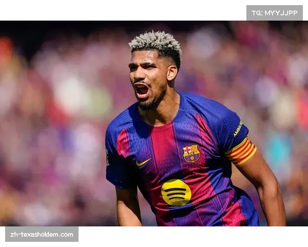 阿劳霍稳固右后卫位置，乌拉圭后卫多面手属性得到发挥